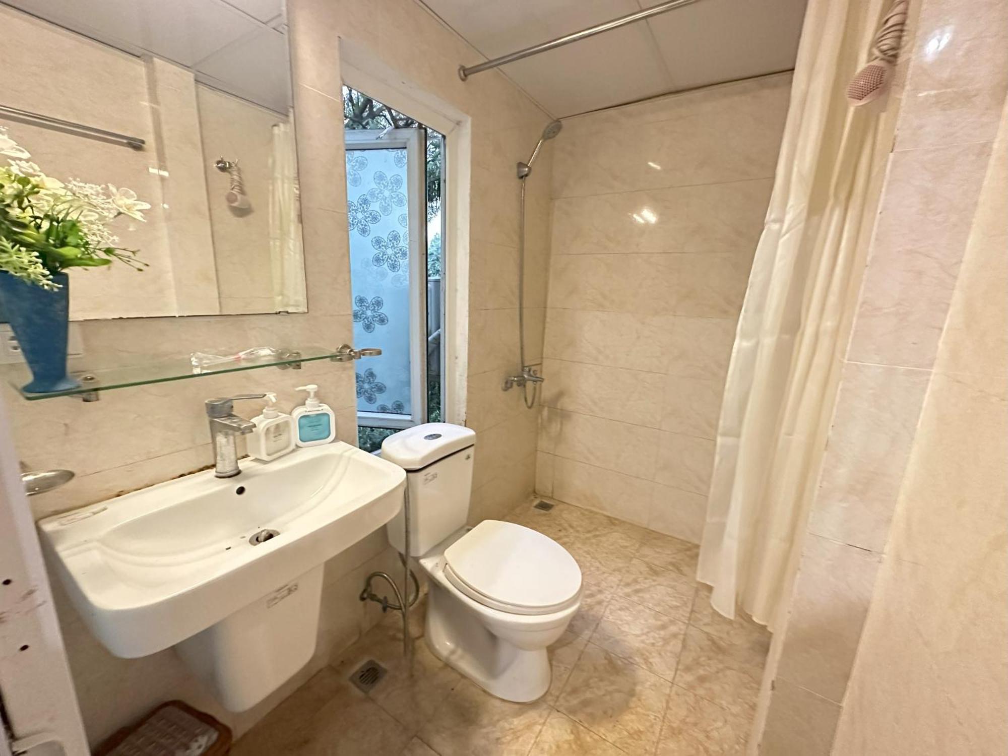The Lakeview - West Lake Lotus Apartments Hanoi Luaran gambar